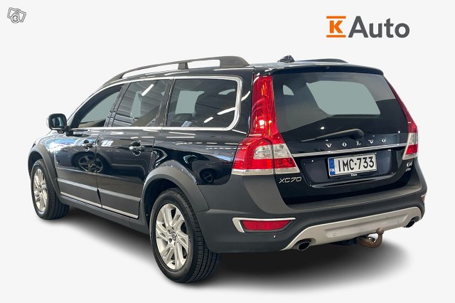 VOLVO XC70 2