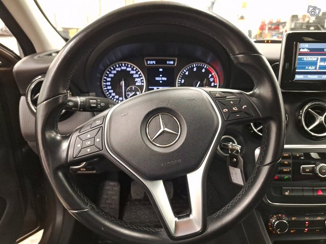 Mercedes-Benz A 22