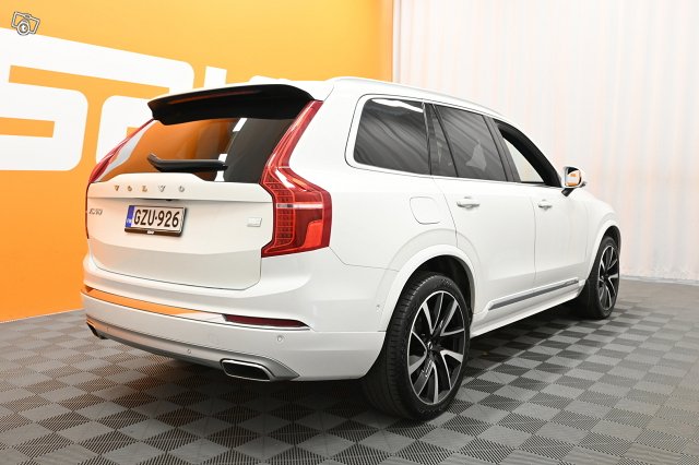 Volvo XC90 5