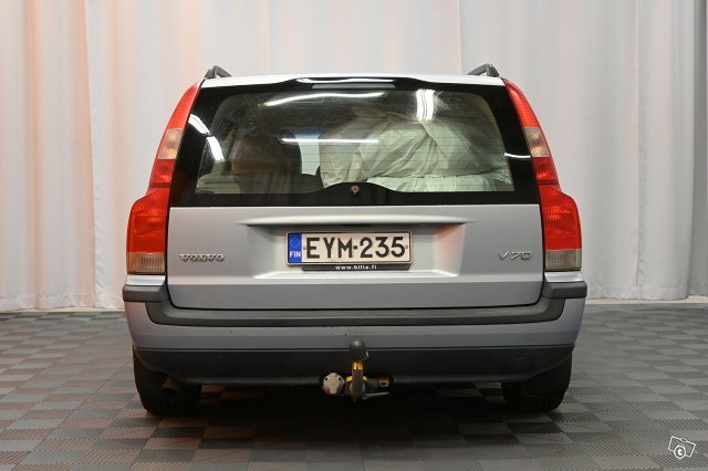 Volvo V70 5