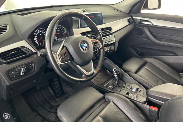 BMW X1 8