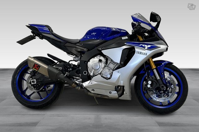 Yamaha YZF-R1 3