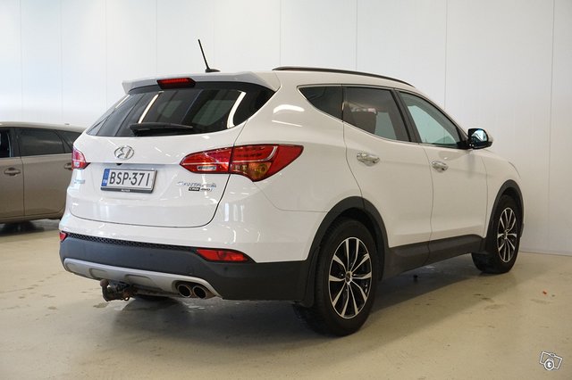 Hyundai SANTA FE 6