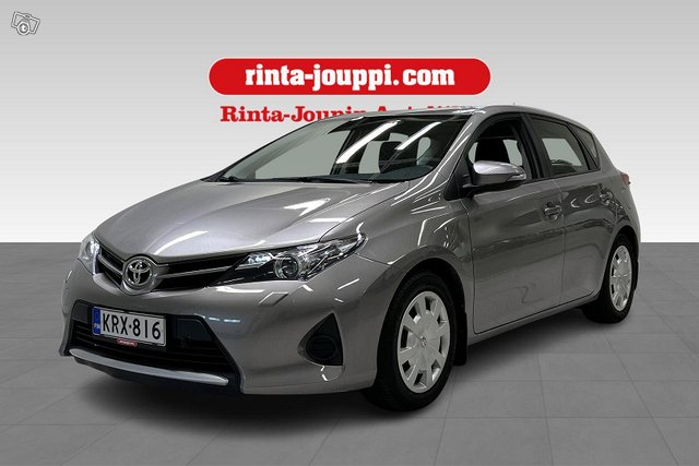 Toyota Auris 1