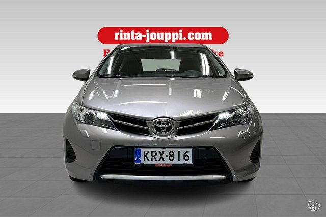 Toyota Auris 2