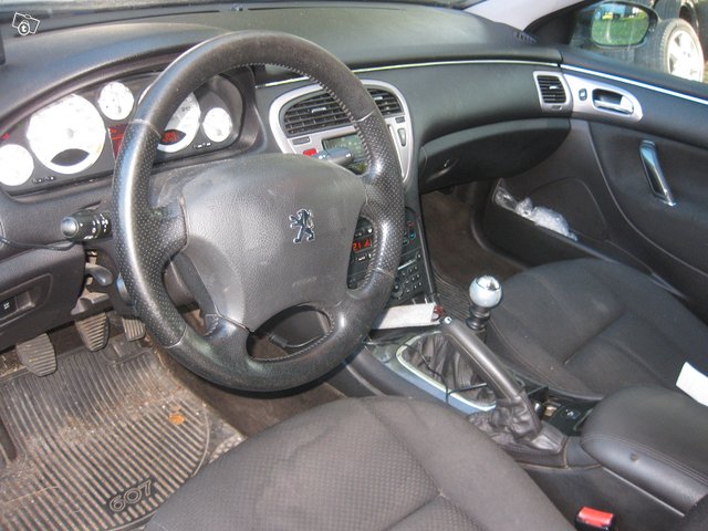 Peugeot 607 4