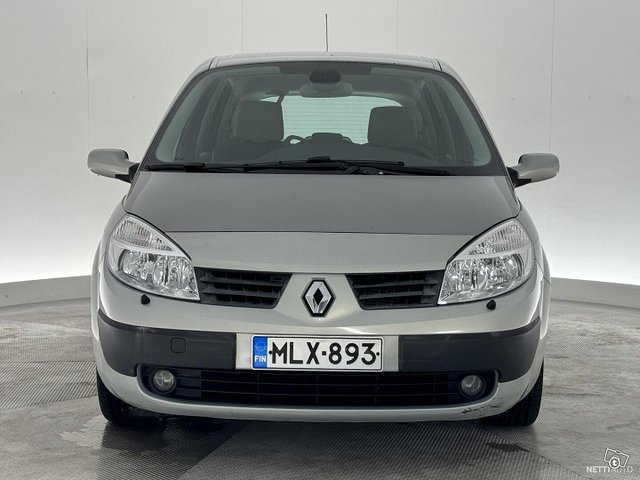 Renault Scenic 8