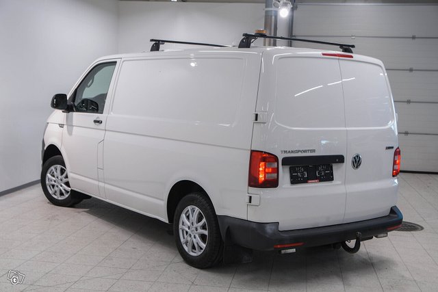 VOLKSWAGEN TRANSPORTER 7