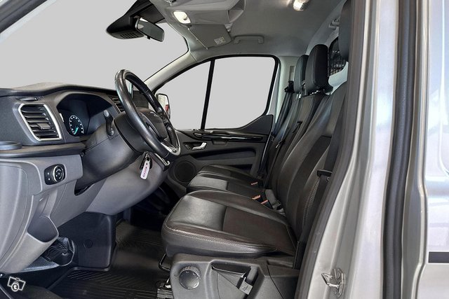 Ford Transit Custom 10