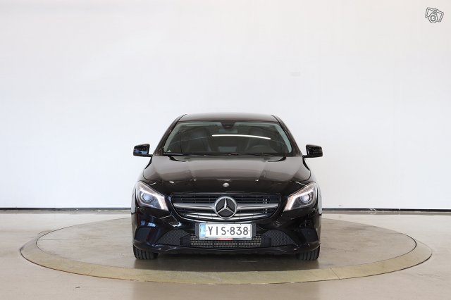 Mercedes-Benz CLA 2