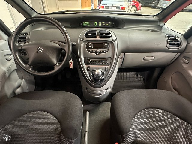 Citroen Xsara Picasso 12