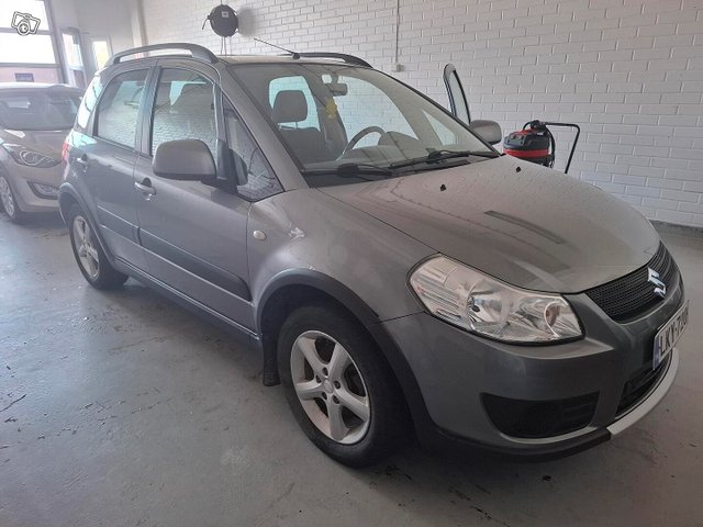 Suzuki SX4