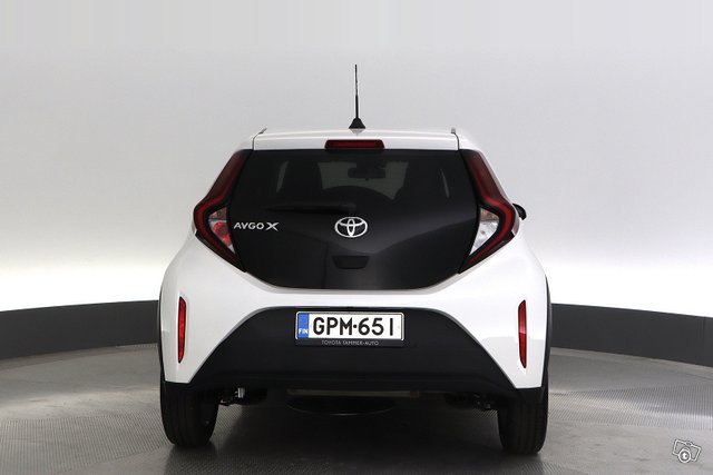 Toyota Aygo X 4