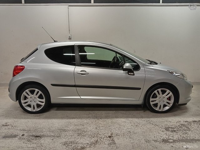 Peugeot 207 4