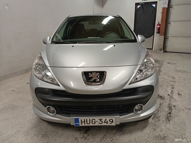 Peugeot 207 7