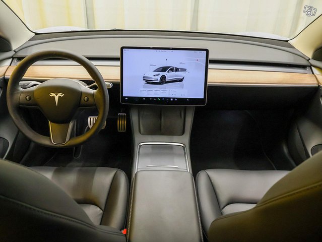 Tesla Model 3 12