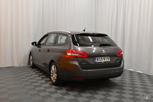 Peugeot 308 5