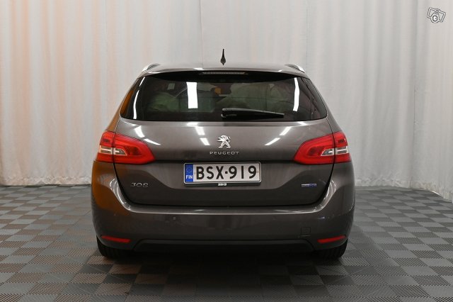 Peugeot 308 6