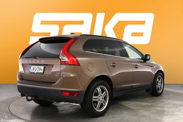 Volvo XC60 8