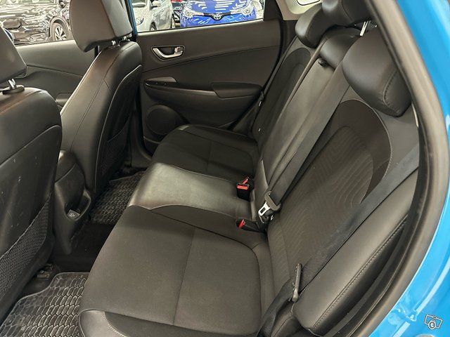 Hyundai KONA 10