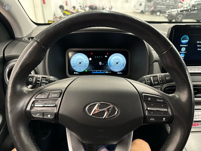 Hyundai KONA 21