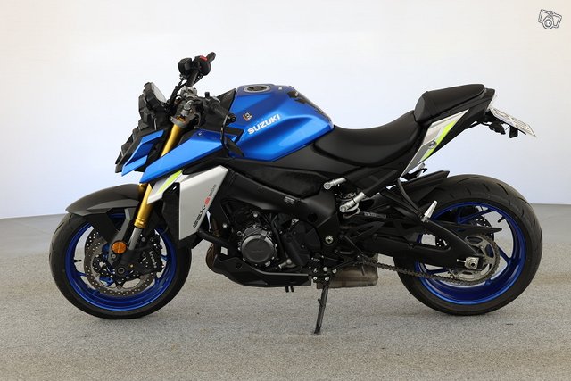 Suzuki GSX-S 4