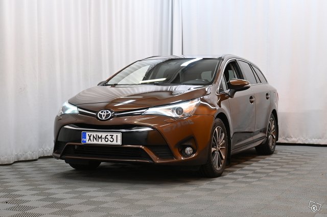 Toyota Avensis 3