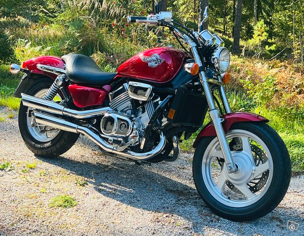 Honda VF 750 Magna, kuva 1