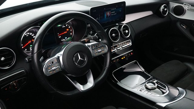 Mercedes-Benz C 13