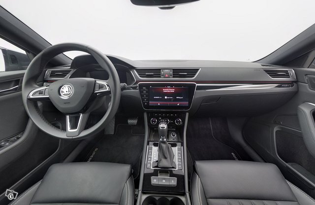 Skoda Superb 11