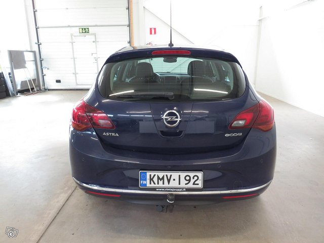 Opel Astra 9