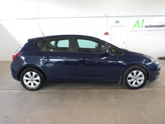 Opel Astra 11