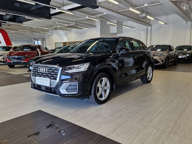 AUDI Q2