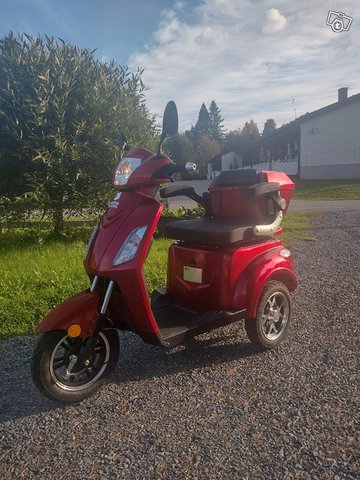 Sähkömopo Kontio Motors Silverfox, kuva 1