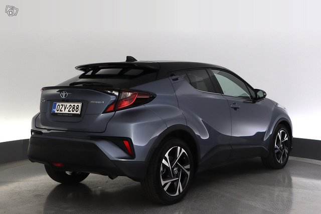 Toyota C-HR 5