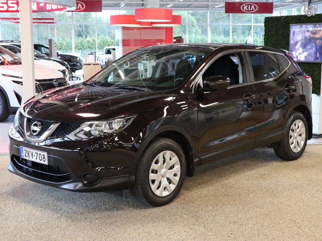 NISSAN Qashqai 1