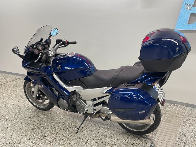 Yamaha FJR 9