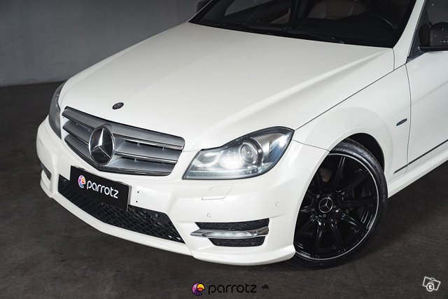 Mercedes-Benz C 22