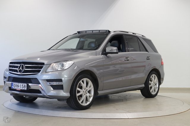 Mercedes-Benz ML, kuva 1