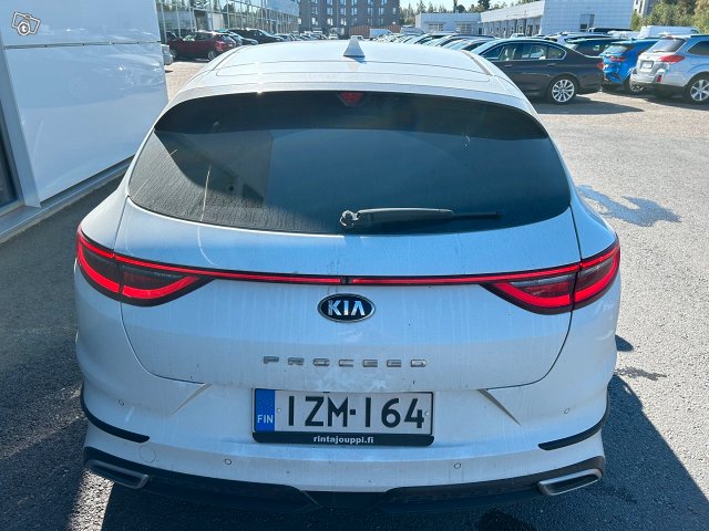 Kia ProCeed 5