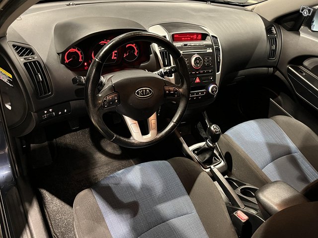 Kia Ceed 13