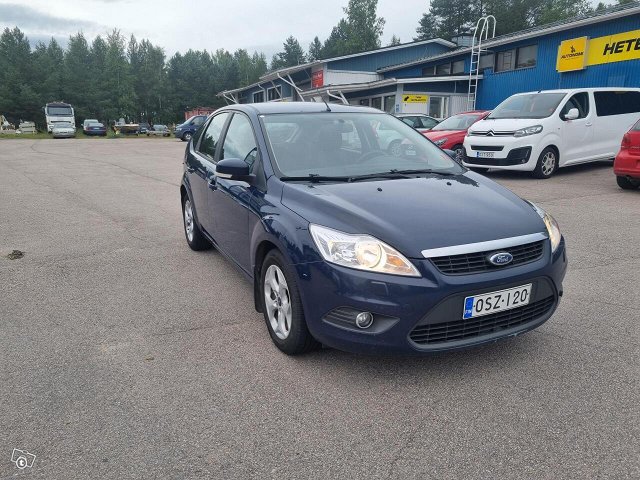 Ford Focus 10