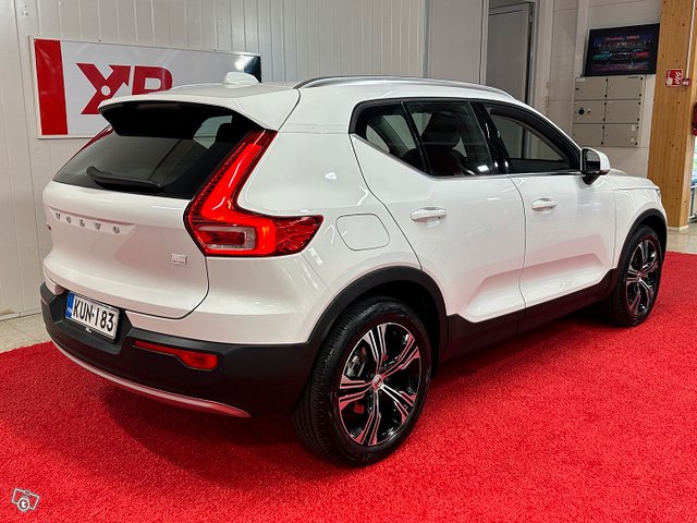 Volvo XC40 3