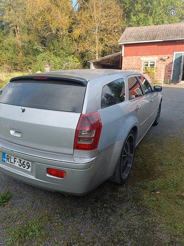 Chrysler 300C 4