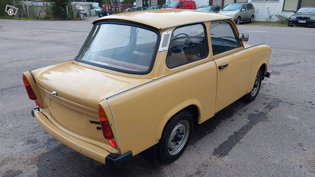 Trabant Muut 9