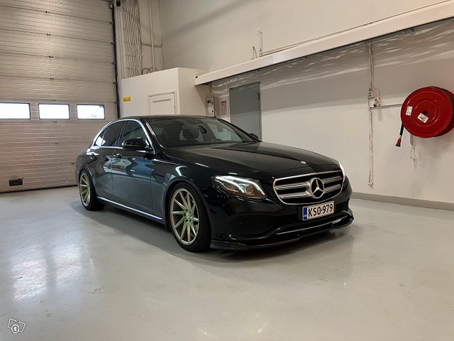 Mercedes-Benz E