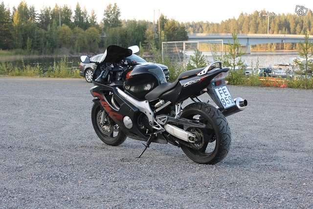 Honda CBR 600 F 2