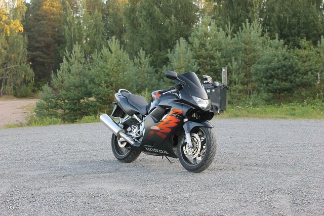 Honda CBR 600 F, kuva 1