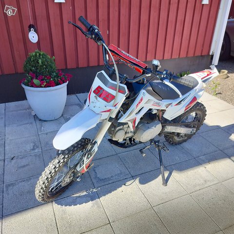 BSE 125cc 3