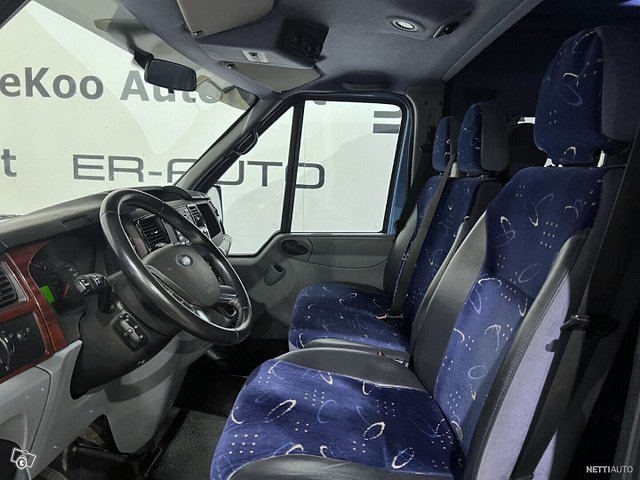 Ford Transit 7